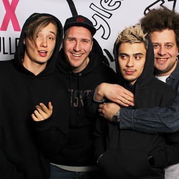 YleX Aamu: Isac Elliot ja Mikael Gabriel: "Alusta asti tuntu kun tekis musaa frendin kanssa."