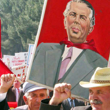 Suuri opettaja Enver Hoxha