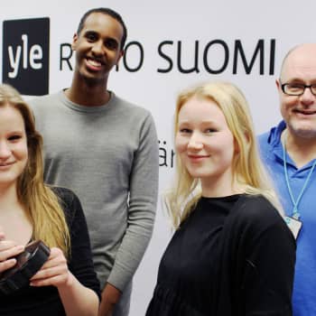 Itsenäisyyspäivä Radio Suomessa: Yle Uutisluokan Pyöreä pöytä