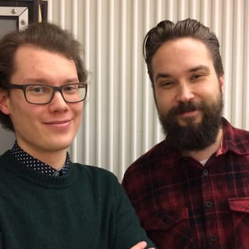 Kirjakerho: Finlandia-palkitun romaanin Engel on sympaattisen ärsyttävä – vieraana kirjailija Jukka Viikilä