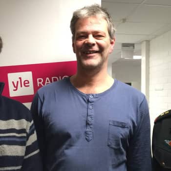 Roman Schatzin Maamme-kirja: Raja railona aukeaa