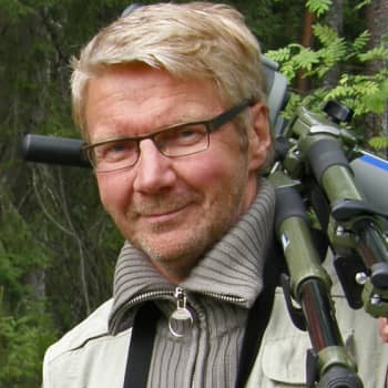 Metsäradio.: Pirkka-Pekka Peteliuksen metsäretket