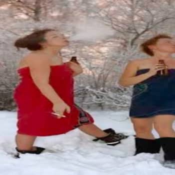 Kulturklipp video: Finländskt kontra tyskt bastubadande