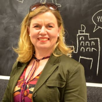 Puheen Iltapäivä: Asusteilla signeerataan pukeutumista persoonalliseksi