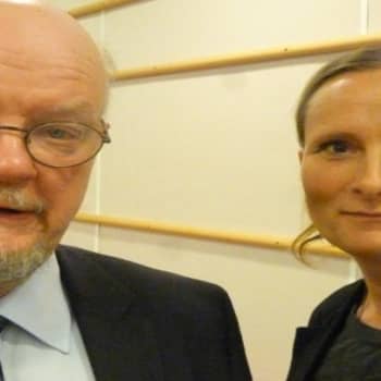 Leikola ja Lähde: Onko poliitikon ammatissa mitään järkeä?