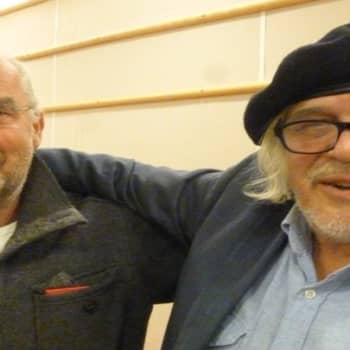 Roman Schatzin Maamme-kirja: Stadi vastaan maaseutu