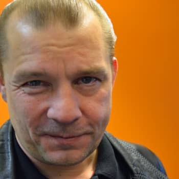 Yövieras: Niko Ahvonen piti pitkän levytystauon