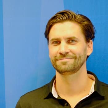 Yövieras: Ilkka Villi nauttii ikävien tyyppien näyttelemisestä