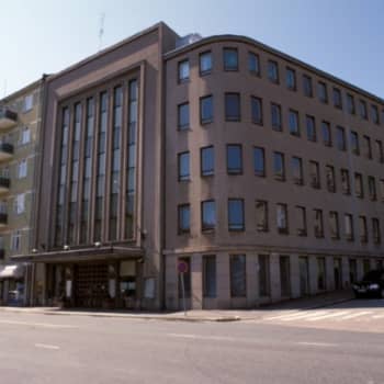Kultakuume: Kultakuume on laulutaiteen pauloissa