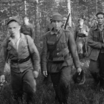 Sotilaiden äänet: Sotilaat kertovat: yliluutnantti Erkki Asu JR58