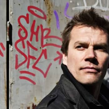 Taiteilijaelämää: Jazzrumpali Markus Ketola:"Rumpujen soittamisen on tunnuttava kropassa."