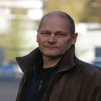 YLE Helsinki: Lasse Keso sukelsi idolinsa Jukka Tolosen maailmaan