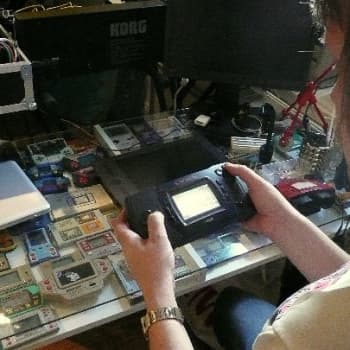 YLE Turku: Elektroniikkapelien keräilijä elää edelleen 80-lukua