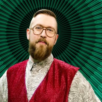 Yövieras: Matti Airaksinen lääkitsee nostalgian nälkää