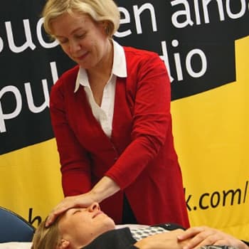 Liikuntatunti: "Kun reiki tasapainottaa meistä tulee mukavampia ihmisiä"