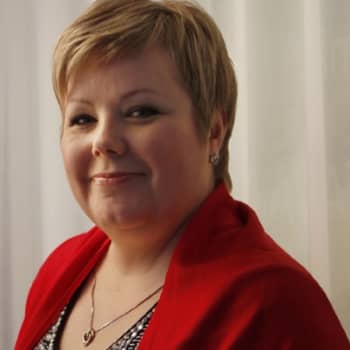 Viikon kirja: Kirjailija Kristiina Vuori: Näkijän tytär