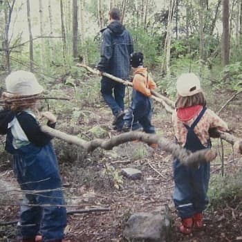 YLE Tampere: Päiväkotilapset viettävät leirielämää Nokialla