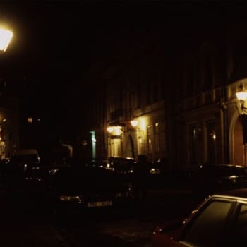 Teemaillat: Dekkari-ilta 11.12.2011