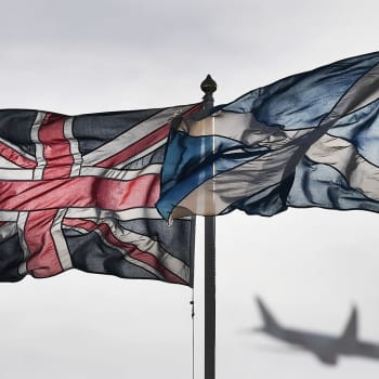 Brexit huolestuttaa Skotlannissa asuvia suomalaisia: "Ettei haettaisi yöllä kotoa ja heitettäisi maasta"