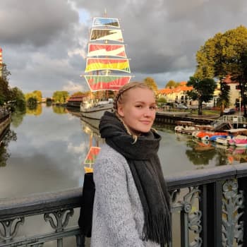 Keväällä ylioppilaaksi kirjoittanut Venla Hatakka Lopelta istuu nyt Itämeren yhteistyöfoorumin hallituksessa
