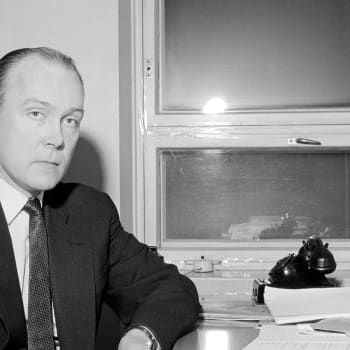 Antero Alpolan muistelut 2: Rintamalta radioon (ote)