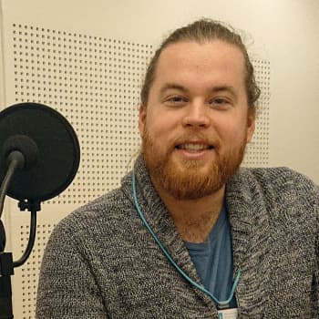 Radiodebytantti Miikkapekka Heikkilä vie karpomaisuutta 2020-luvulle