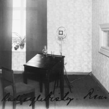 Briita Magga Oulun studiossa 1936