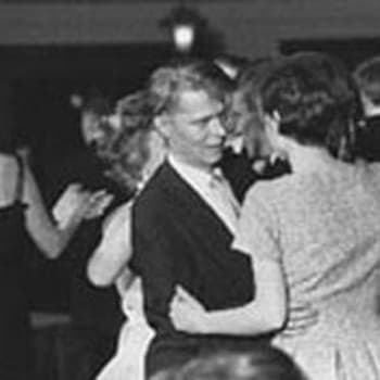 Väinö Kirstinä kertoo työstään