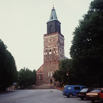 Tolvslaget från Åbo domkyrka