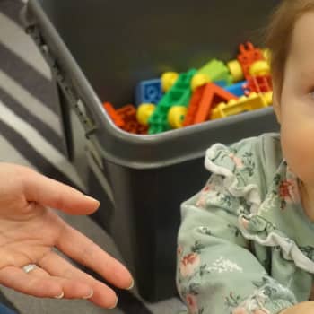 Småbarnsföräldrar trivs med familjelivet
