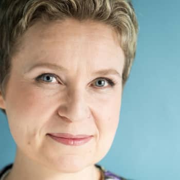 Kirjailija Sirpa Kähkönen ja Peppi Pitkätossu