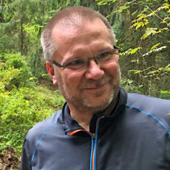 Ensimmäinen kirja leppäkertuista loppusuoralla