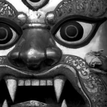 Kathmandu, ilon ja jumalien kaupunki (1961)