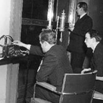 Sanomalehtimiehiä ja vaiherikkaita vuosia: Talvisodan aika (1957)
