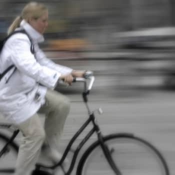 Hormonihoidot eduksi, kalsiumlisät haitaksi?