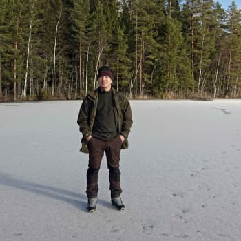 Jääkannen helmikuisia kumahduksia