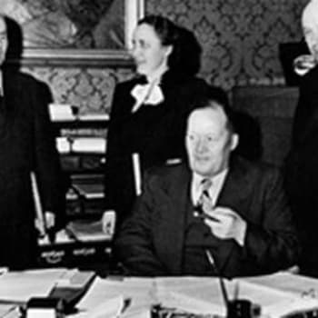 Rauhansopimuksemme asiakirjat talletettu Moskovan Kremliin. Pääministeri Mauno Pekkalan puhe (1947)