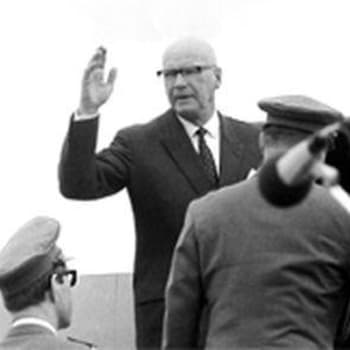 Suomen tie jännitysten maailmassa. Presidentti Kekkosen puhe ulkopolitiikasta (1967)