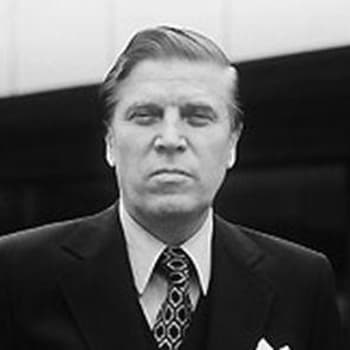 Viikon henkilö. Johannes Virolainen tentissä (1964)