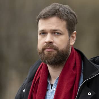 "Oman elämänsä salapoliisi" löytää Johannes Ekholmin romaanista vaikka mitä