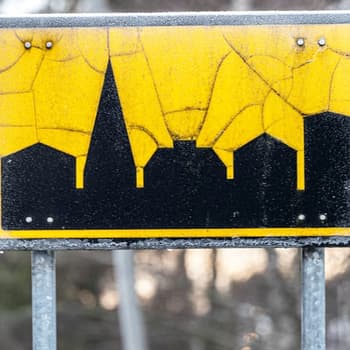 Miten koronan kurittamat kunnat selviävät? Kunnat huutelevat valtiota apuun