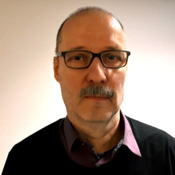 Miksi Puolan politiikka on niin EU-kriittistä, vaikka puolalaiset ovat EU-myönteisiä, Tapani Kärkkäinen?