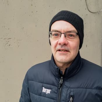 Revyveteranen Sören Storbäck underhåller