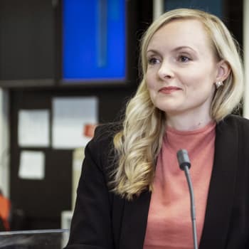 Miten Suomi purkaa koronarajoituksia - mitkä ovat seuraavat askeleet sisäministeri Maria Ohisalo?