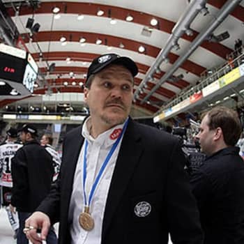 Kai Suikkanen TPS:n 10 vuoden takaisen mestaruuden lähtökohdista: ”Jätkät sanoi että kaatopaikallakin joku lokki vi***ilee"