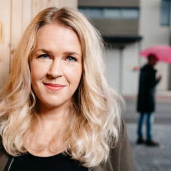 Fem nya låtar på Vegas spellista presenteras. Hur blir sommarvädret i år?