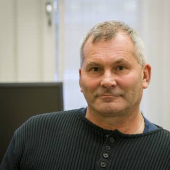 EBI-guovddáža guolledoalloáššedovdi: olbmot leat jearahallan lobiid várremis