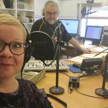 Radio Suomen toimittaja-juontaja Sanna Jussila
