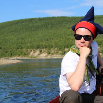 Sunnuntaivieras: Taiteilija Niillas Holmberg: "Tenon uusi kalastussopimus uhkaa saamelaisten hyvinvointia"