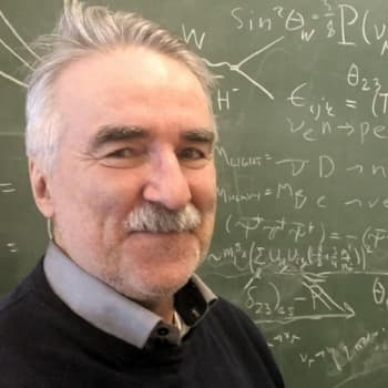 Sunnuntaivieras: Fysiikan professori uskoo järkeen: "Tiede vapauttaa peloista"